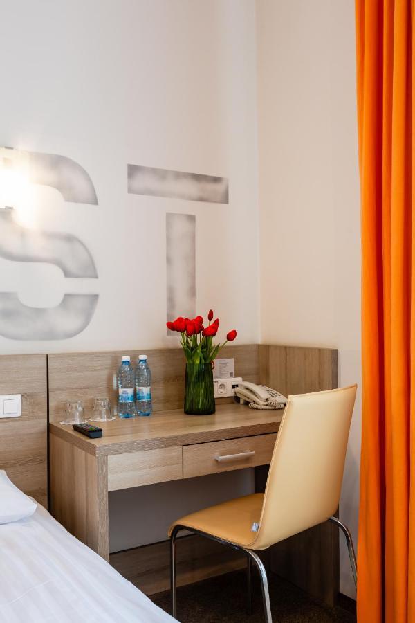 Practicotel كييف المظهر الخارجي الصورة